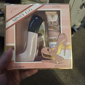 New In Packing INSPIRED BY CAROLINA HERRERA GOOD GIRL BLUSH THIS IS A DUPE OF TH